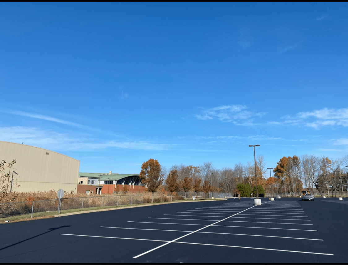 Commercial parking lot maintenance